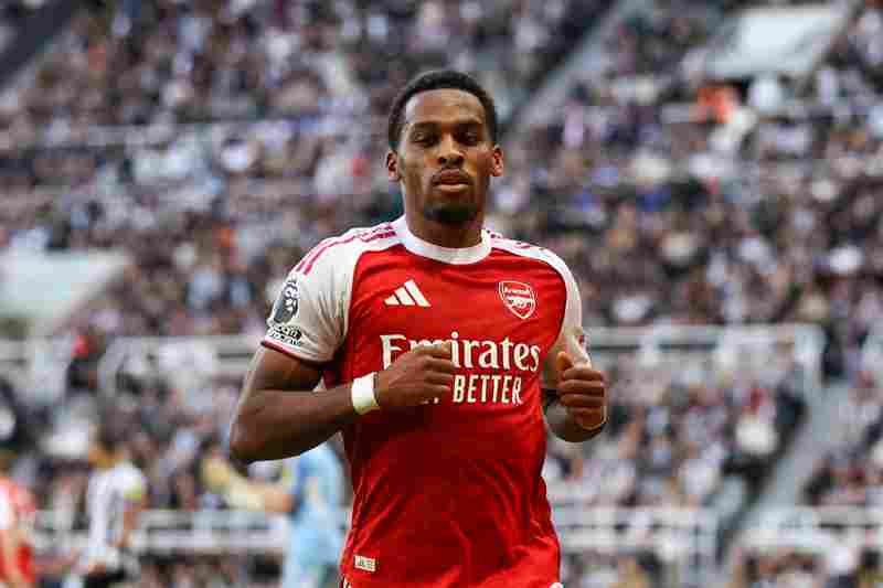 本賽季只有2名英超球員獲得WhoScored評分滿分,分別是廷伯和埃澤